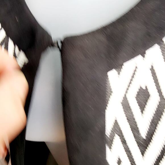 Chico's Black & White Faux Suede Geometric Print Vest with Front Pockets Size XL - Picture 7 of 14